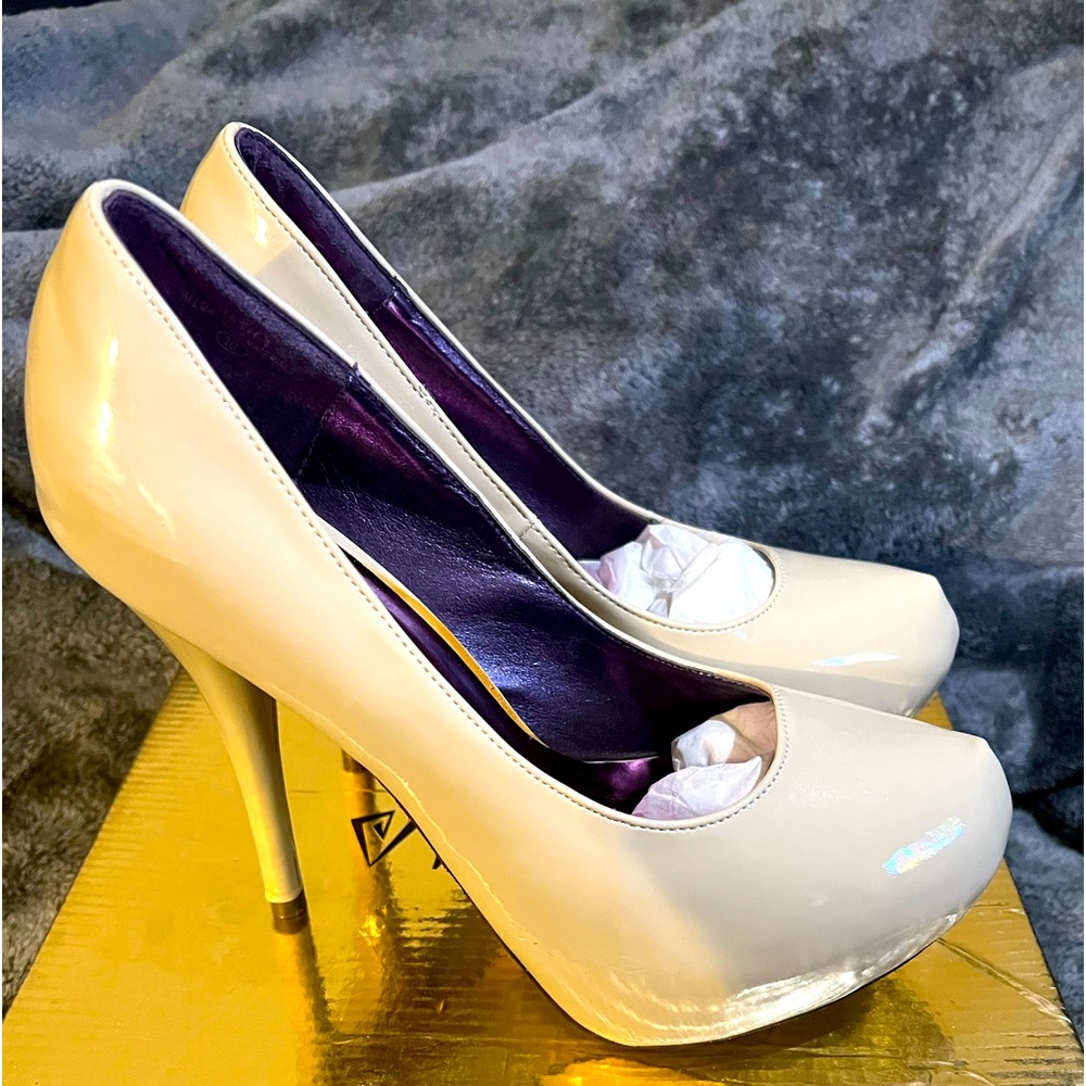Mochi pumps